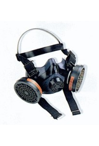 Semimaschera in gomma siliconica.